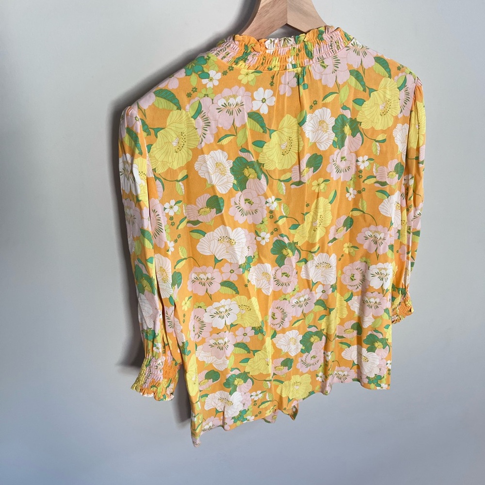 Sanctuary Yellow Floral Smocked V-Neck Button Front Tie Hem Blouse Small - Picture 3 of 7